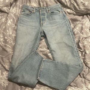 levi jeans size 27